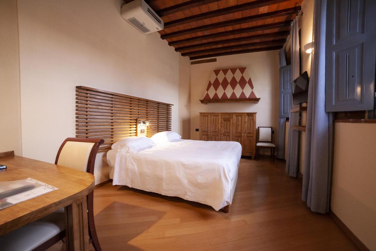 Stagno Lombardo Agriturismo Cascina Farisengo מראה חיצוני תמונה