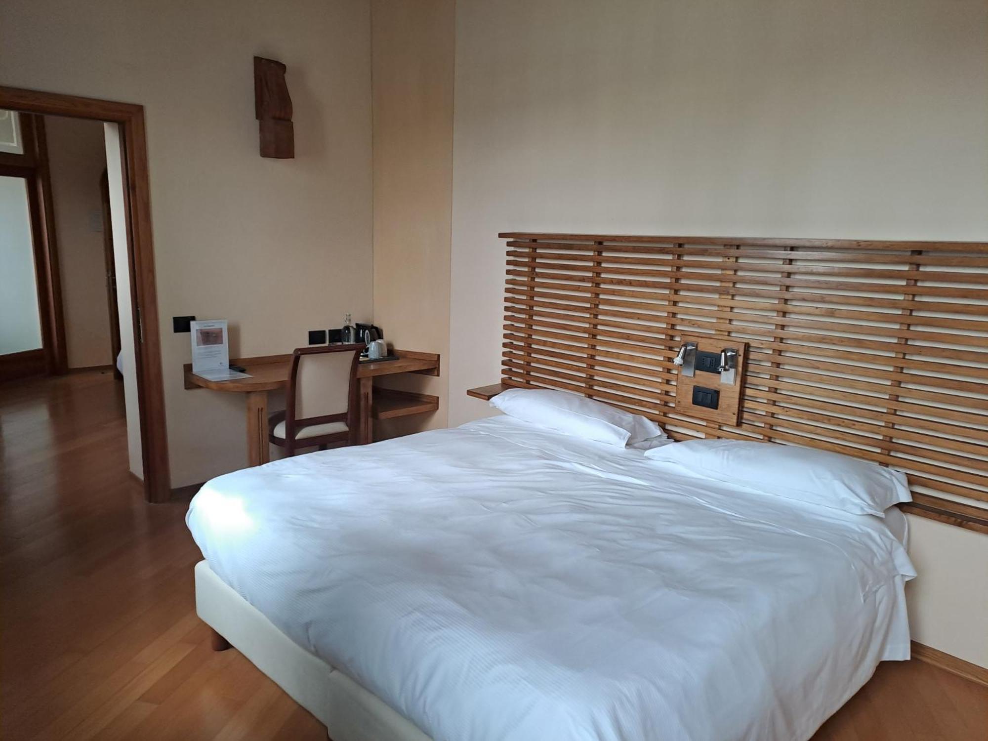 Stagno Lombardo Agriturismo Cascina Farisengo מראה חיצוני תמונה