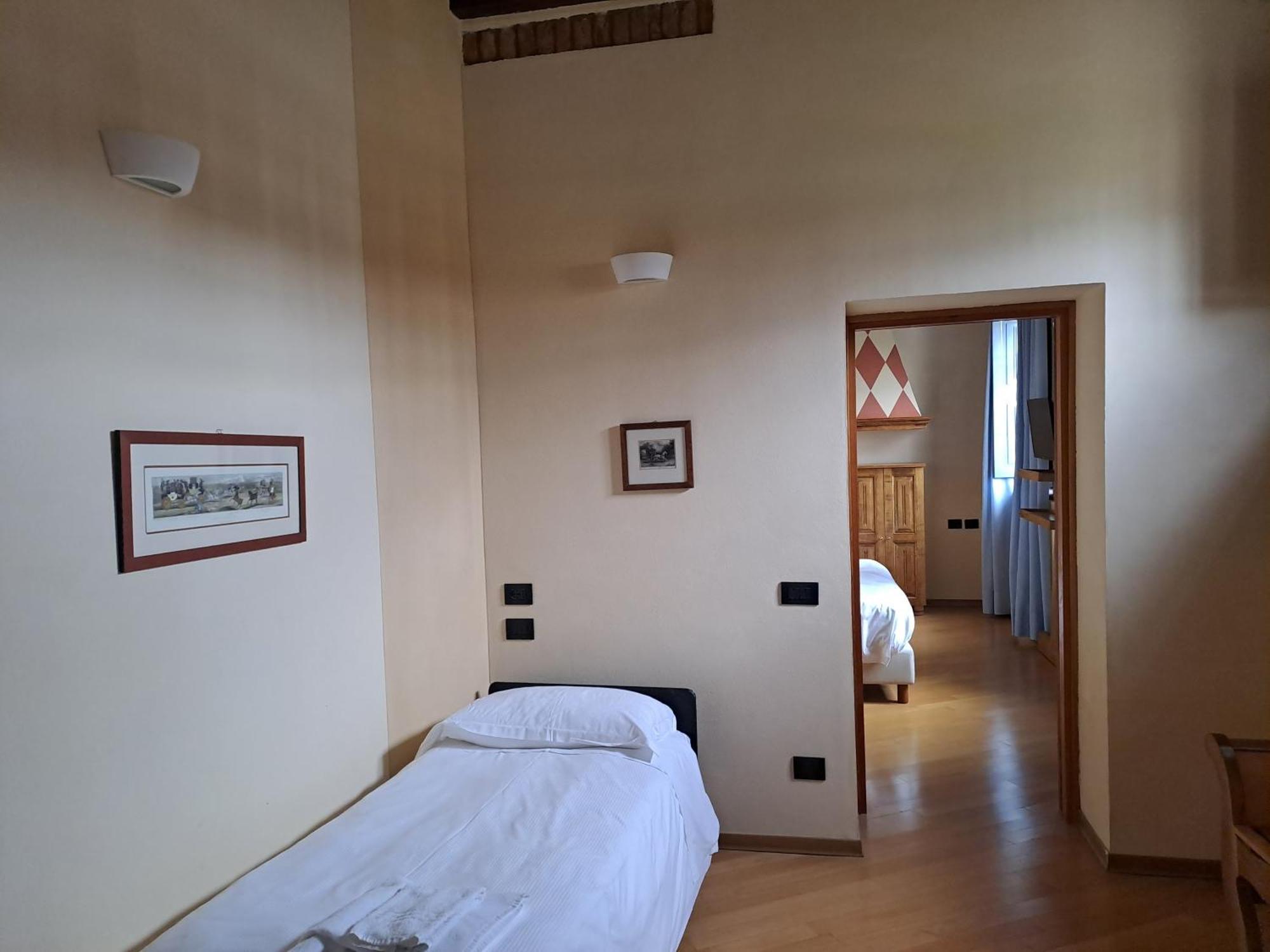 Stagno Lombardo Agriturismo Cascina Farisengo מראה חיצוני תמונה