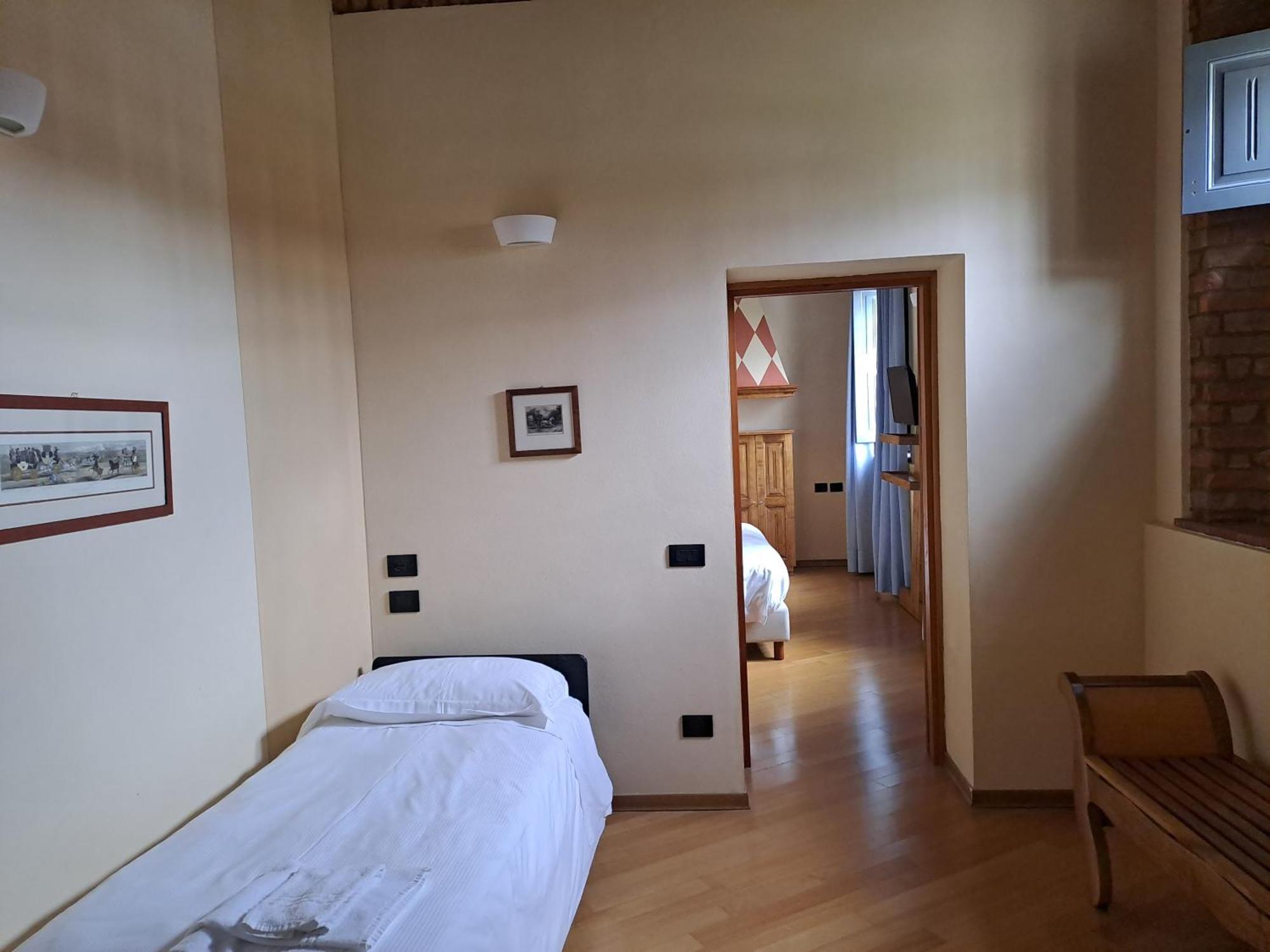 Stagno Lombardo Agriturismo Cascina Farisengo מראה חיצוני תמונה