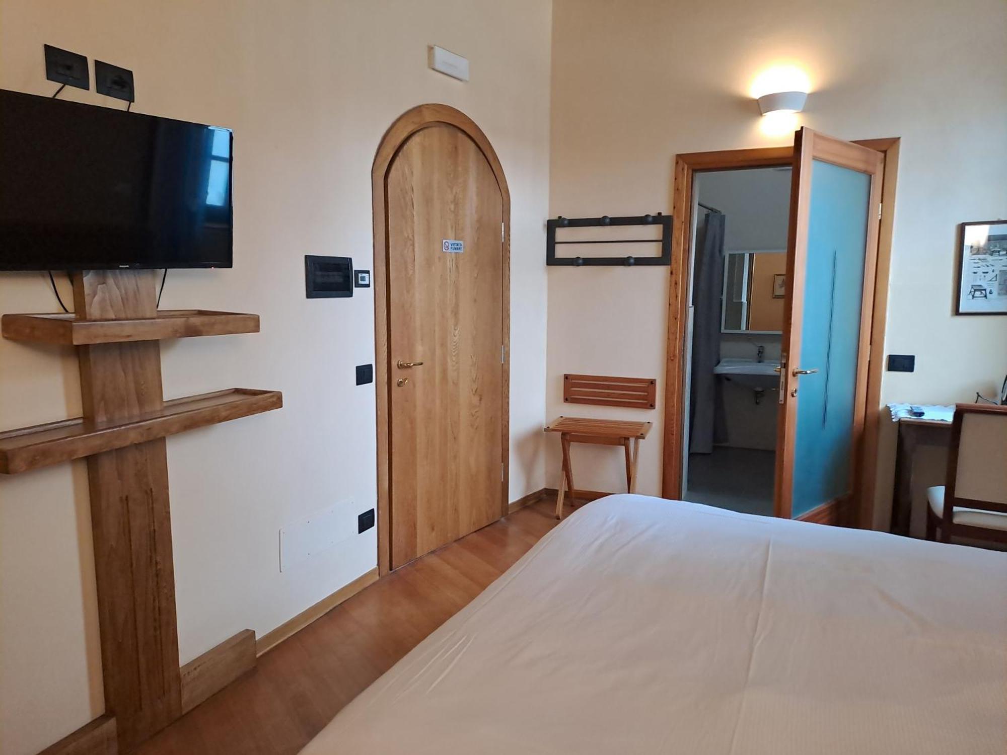 Stagno Lombardo Agriturismo Cascina Farisengo מראה חיצוני תמונה